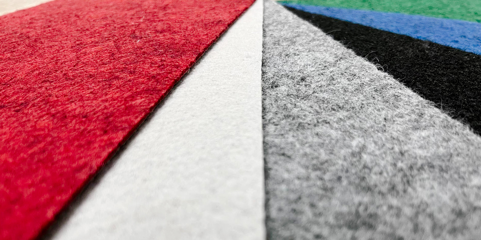 專業不織布地毯工廠｜提供各類商用大型地毯批發與客製化服務